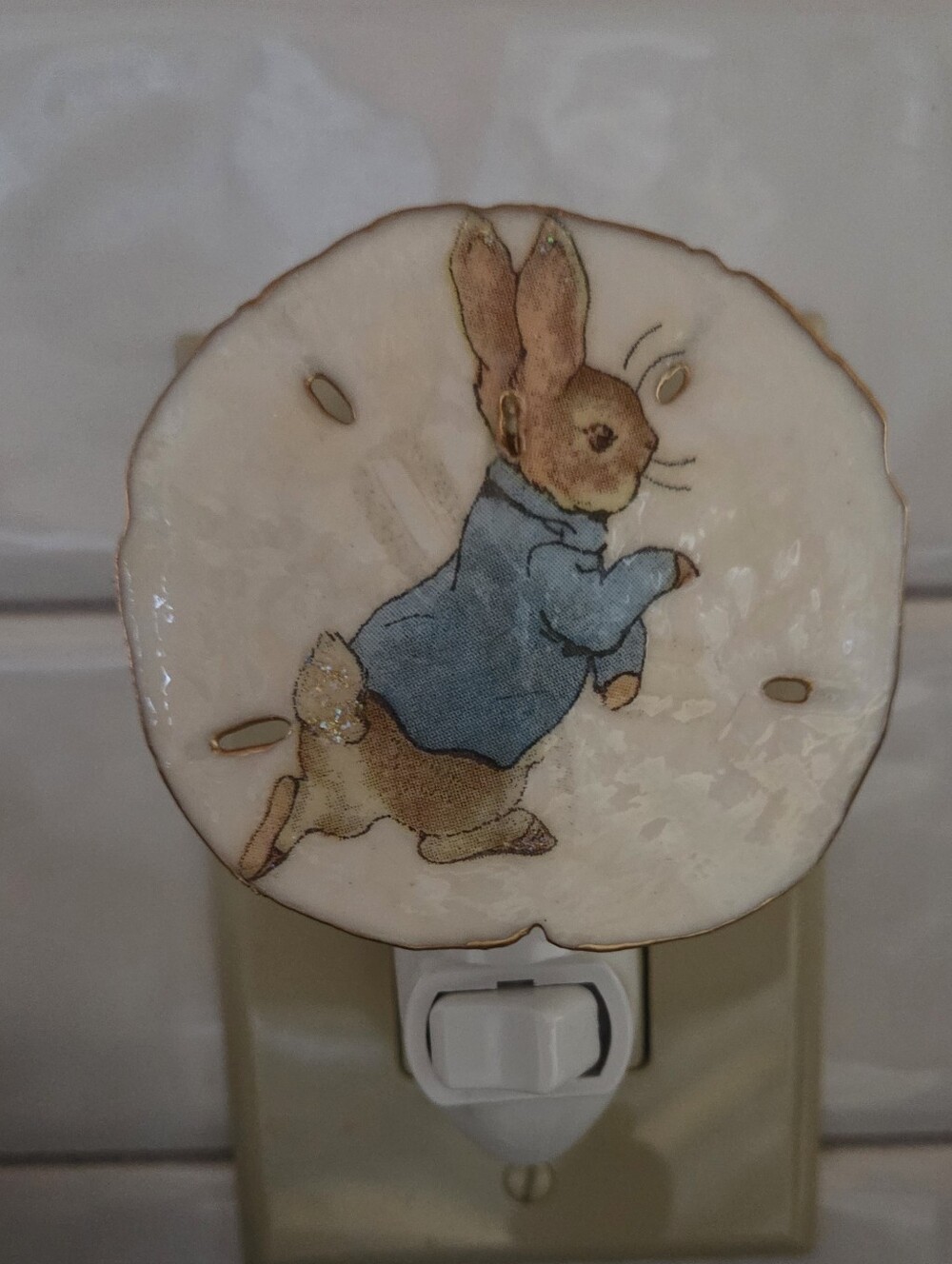 Nite Light Handcrafted Natural Sand Dollar Beatrix Potter Design